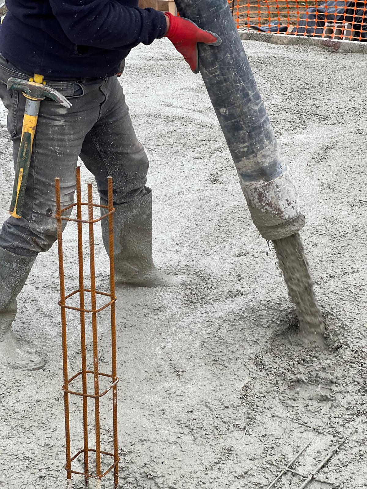 Coulage béton à la pompe sur ferraillage